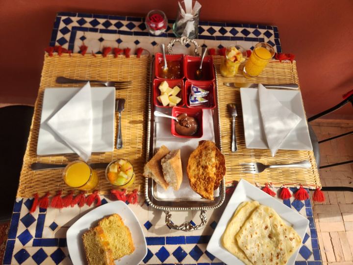 Table du petit-déjeuner